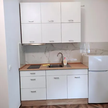Apartment Vs *